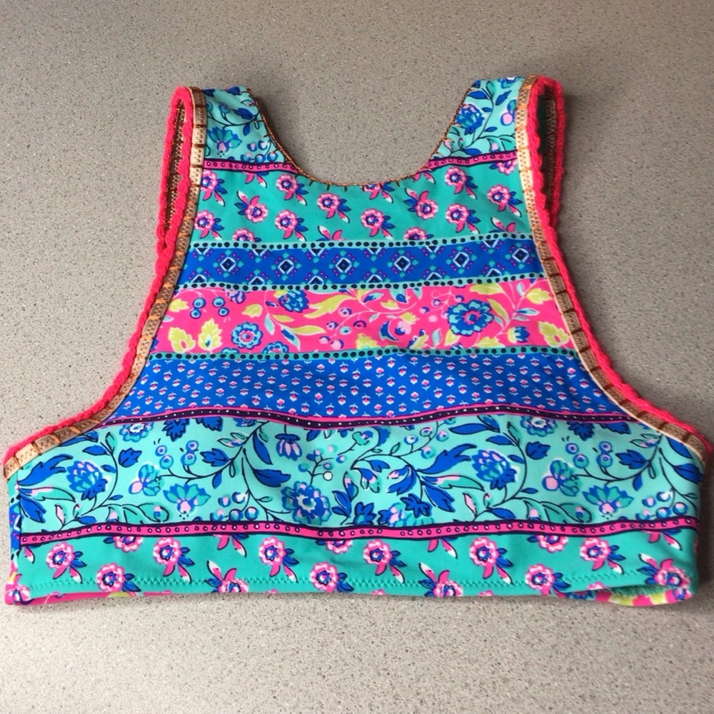 Aerie high neck padded bikini top size S